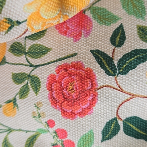 ❤️BUY 2 GET 1 FREE  Rifle Paper Co. Zippered Pouch Set, Retail $38.00, Roses - Picture 9 of 10